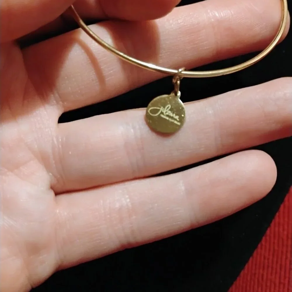 Openable "Love" bangle bracelet - Picture 2 of 4
